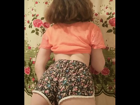 ❤️ Sexig ung babe som strippar av sig sina shorts inför kameran ❌ Porno at sv.assistirhentai.ru ❌️❤