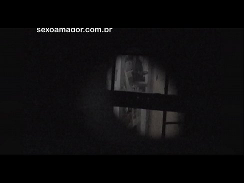 ❤️ Blondie blir hemligt videofilmad av en voyeur från grannskapet gömd bakom ihåliga tegelstenar ❌ Porno at sv.assistirhentai.ru ❌️❤